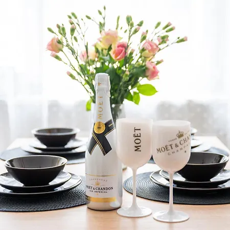 Niceone Number 3 - W Samym Centrum! Ac Apartment Wroclaw